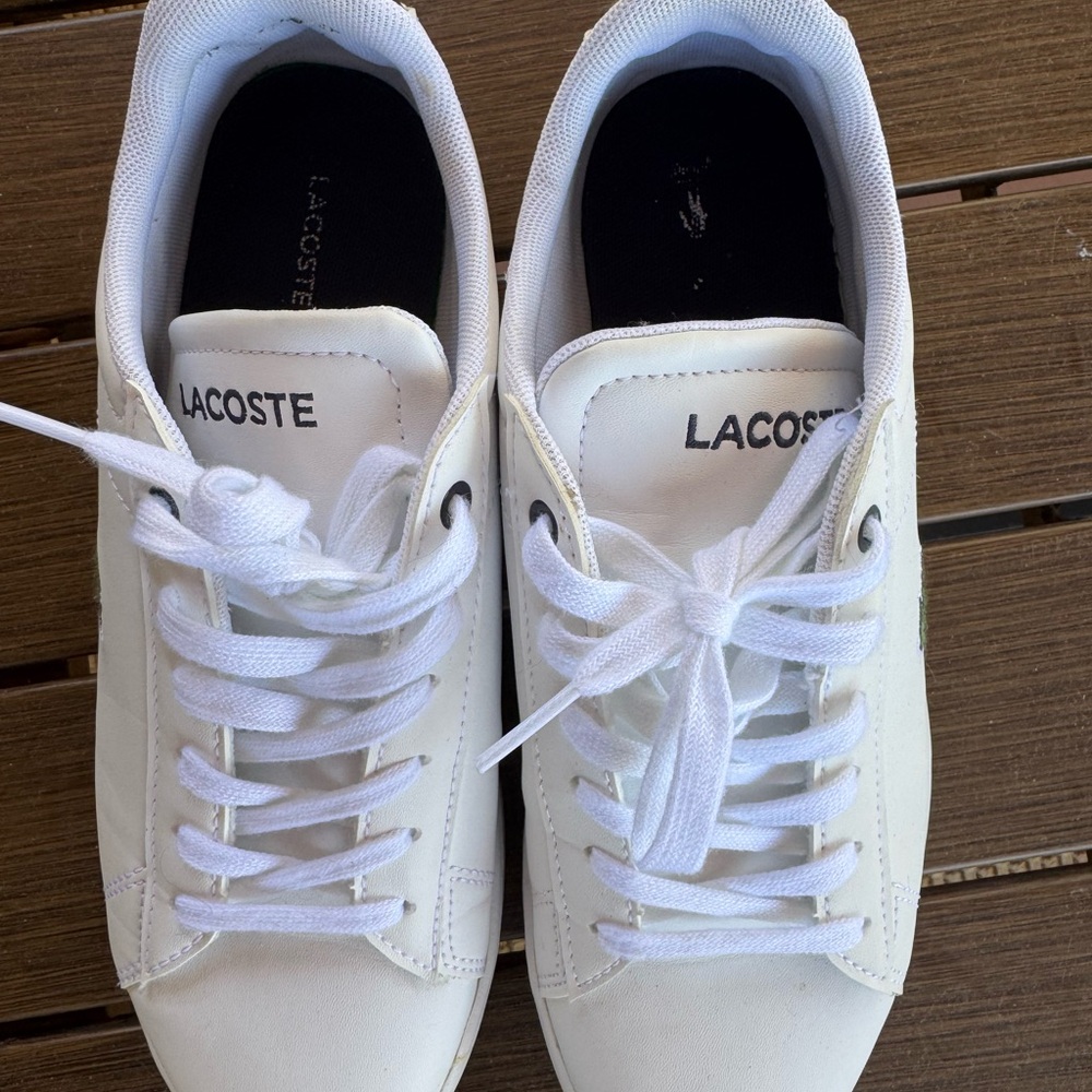 Lacoste White Mesh Low-Top Sneakers with Navy Insole
